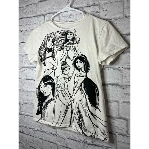 Disney princess baby tee size S. - Picture 2 of 6